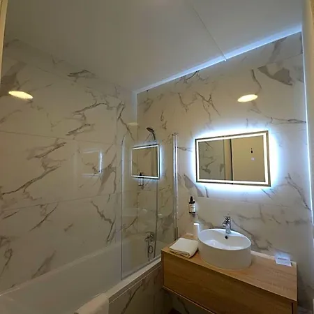 Hotel Western Le Sud 3*